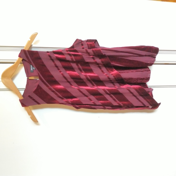 DKNY burgundy party top, size M - Picture 1 of 3